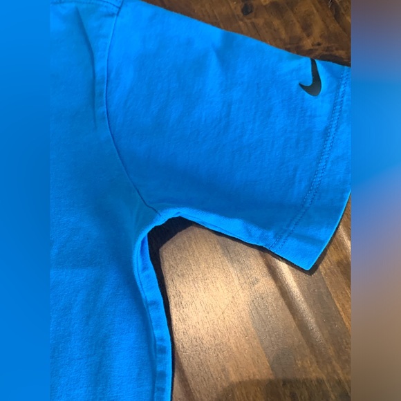 ✔️Nike Tee size (S) - Picture 8 of 9